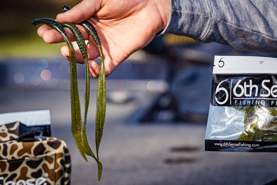 6th Sense Fishing Ridge Worm - Cali Magic Red 6 6th Sense Fishing Ridge Worm - Cali Magic Red