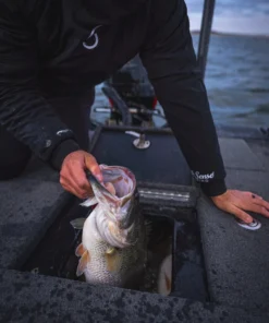 6th Sense Fishing Outerwear FishDry 'Blade' Hooded Pullover