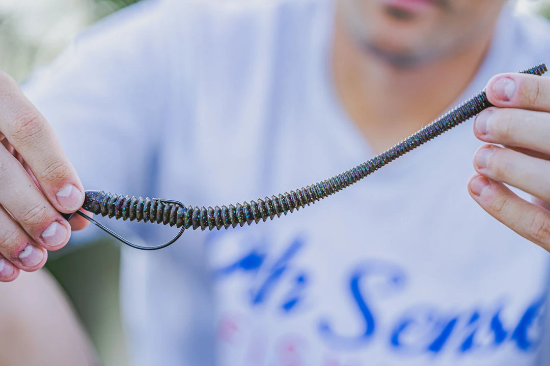 6th Sense Fishing Divine Shakey Worm - Green Pumpkin Juice 8 6th Sense Fishing Divine Shakey Worm - Green Pumpkin Juice