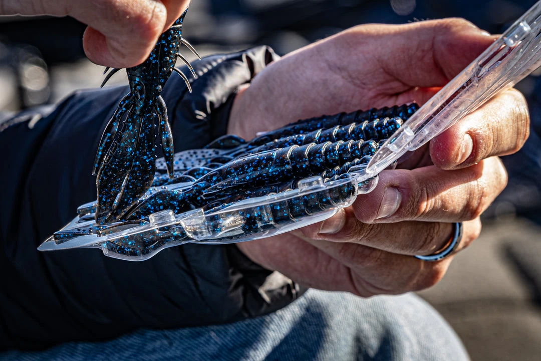 6th Sense Fishing Prawn 4.2 - Black N Blue Flake 6 6th Sense Fishing Prawn 4.2 - Black N Blue Flake